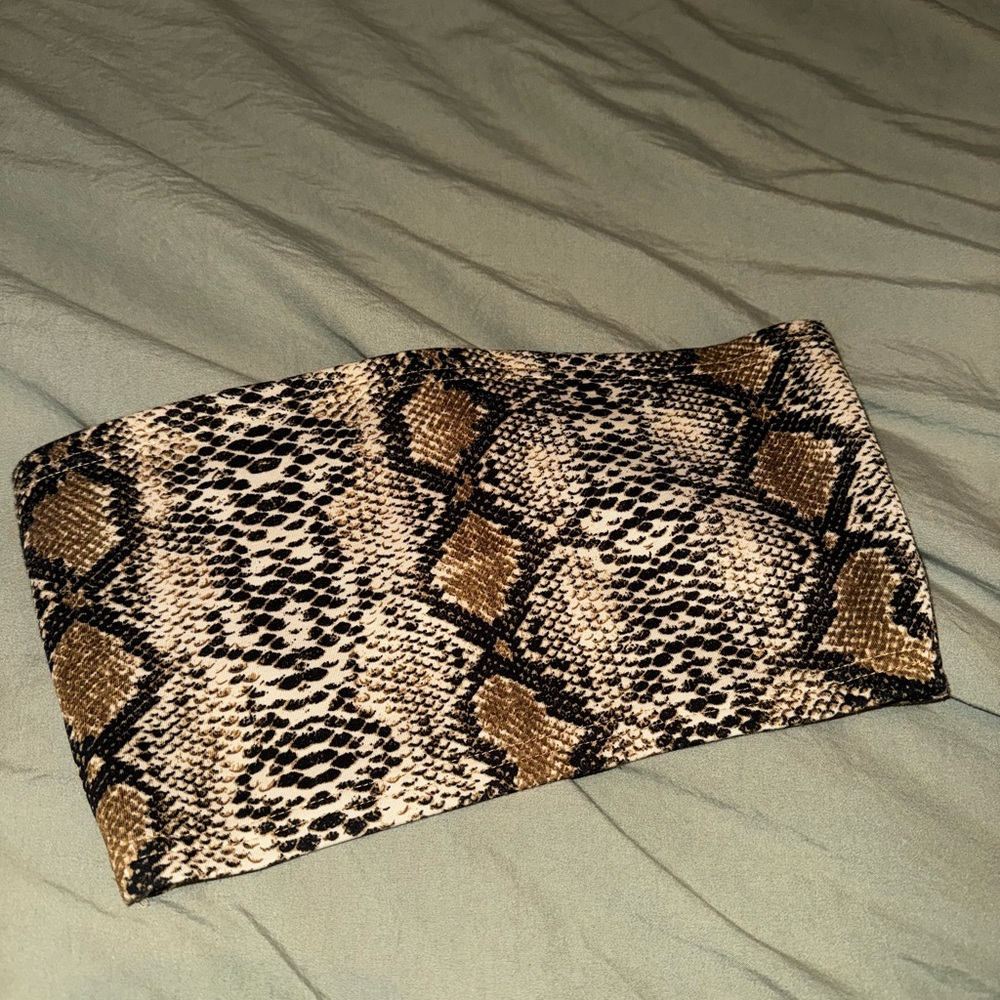 SNAKE TUBE TOP
